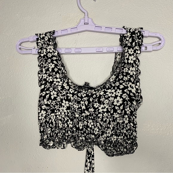 Ambiance | Women's Flower design Crop top Size M - Picture 2 of 7